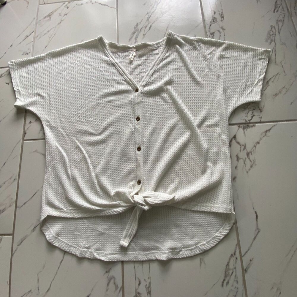 Olrik Women 1X White Waffle Knit Button Front Tie Hem Top Plus Size